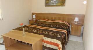 Гостиница Сеновал Таганрог Стандартный двухместный номер с 1 кроватью или 2 отдельными кроватями-2